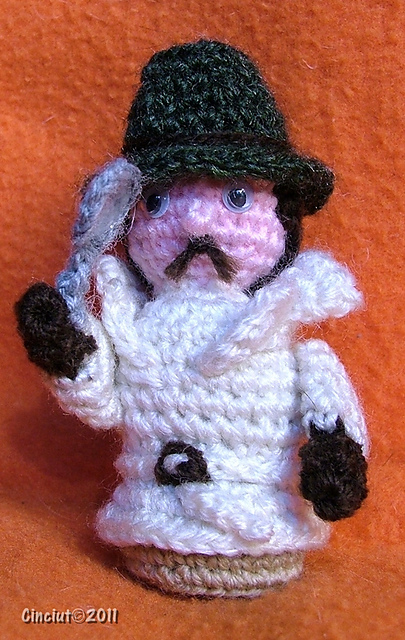 Monsieur l'inspecteur amigurumi