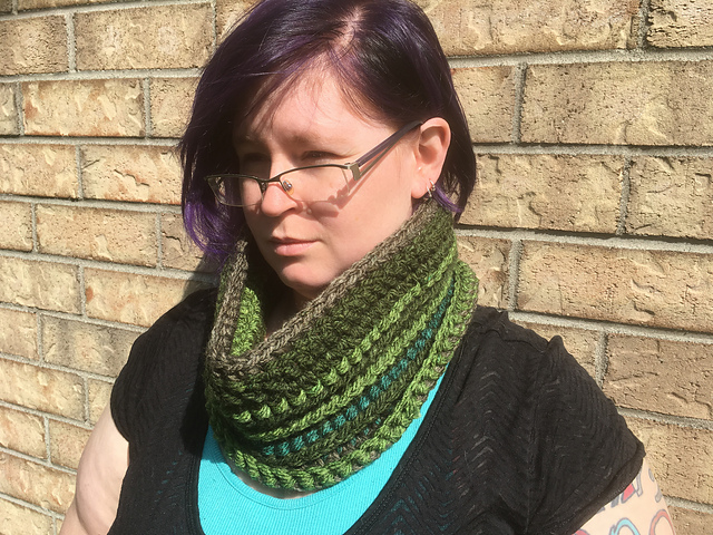 Textured Tea Cakes Cowl