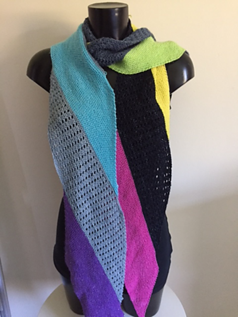 Escalator Scarf by Needles