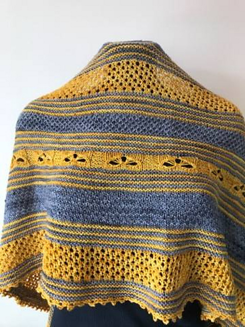 Bee Happy Shawl