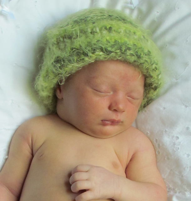 Baby Toque / Photo Prop