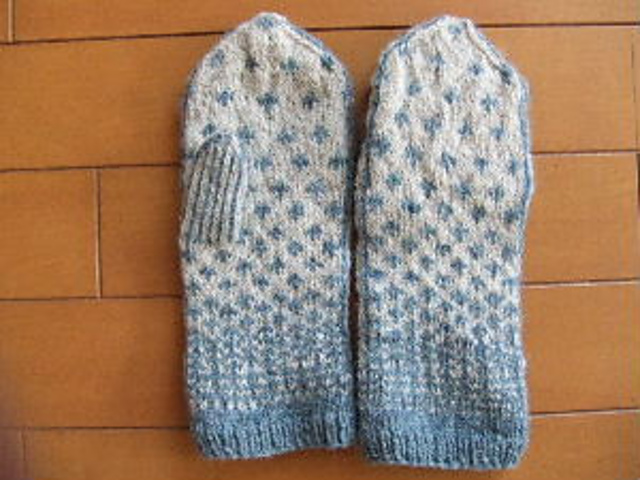St. Paddy's Mitts