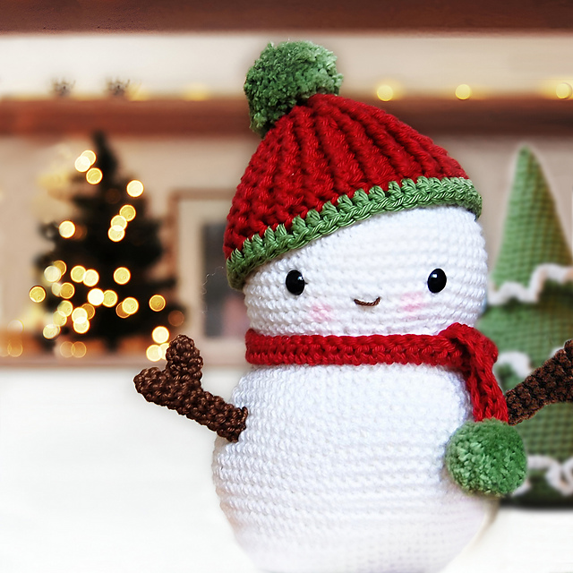 Frosty the Snowman and Christmas Tree - Amigurumi