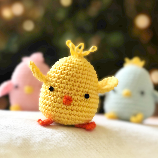 Amigurumi Chick in an Egg Shell