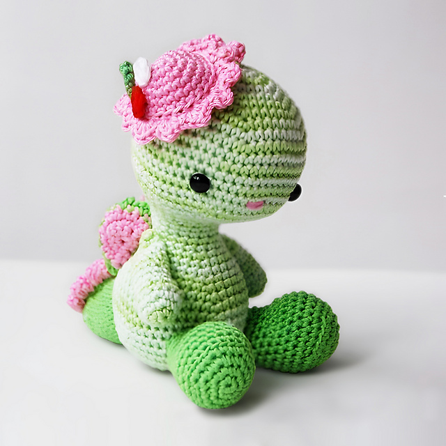 Amigurumi Miss Dragon