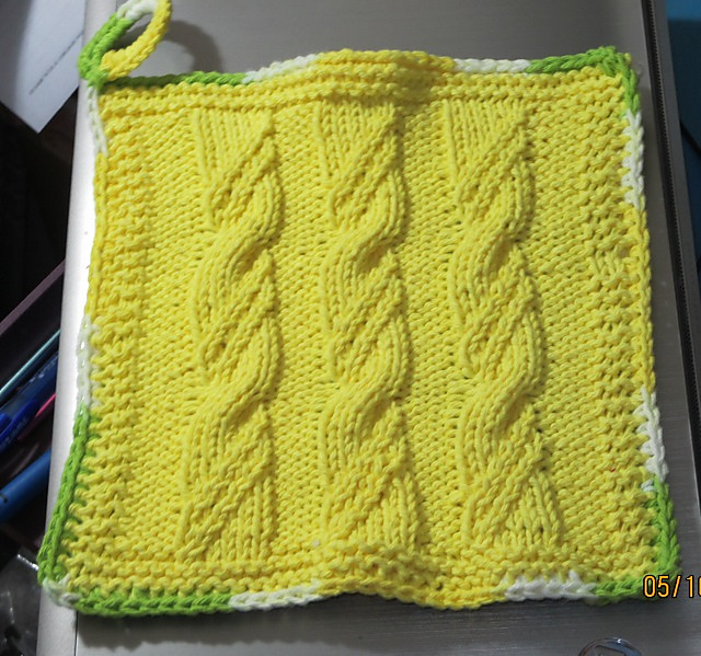 Cable Twists Pot Holder
