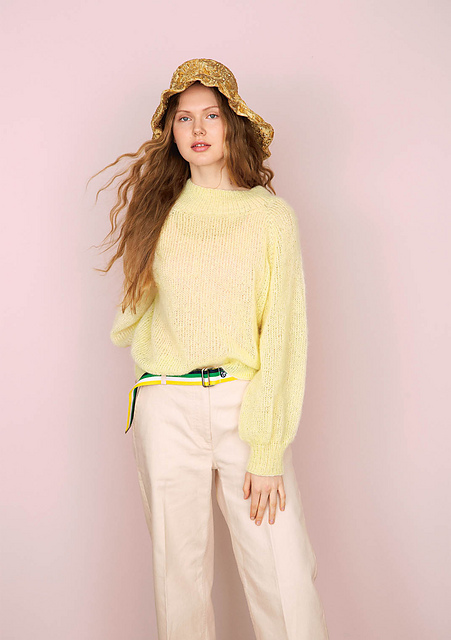2004-05 Airy sweater