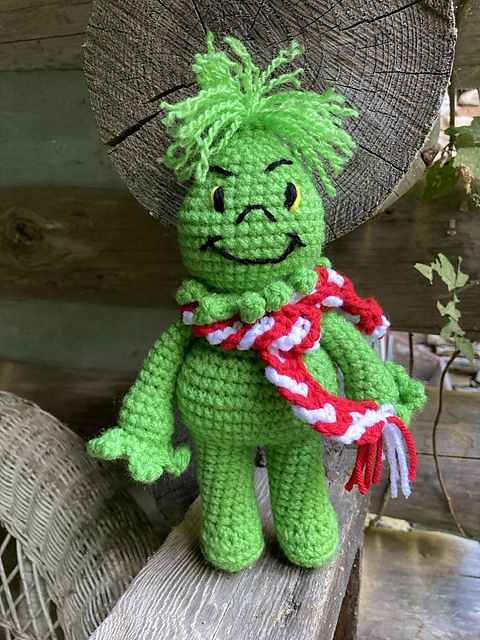 Puddin Dressed as the Grinch