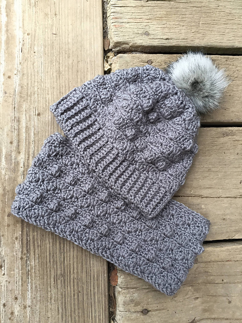 Cozy Cabin Hat & Cowl
