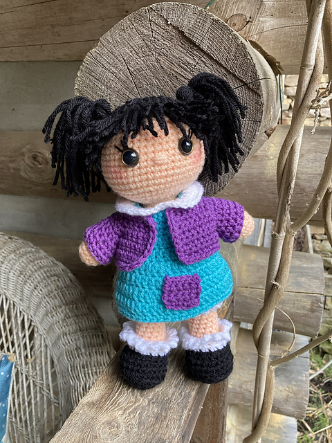 Springtime Bonnie Sue Doll
