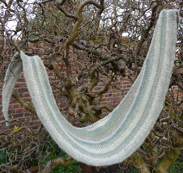 Gentle Dip Scarf