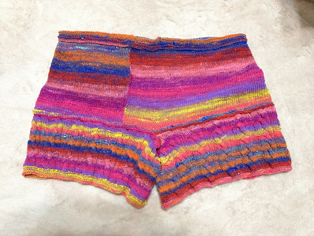 YS-550 kureyon sock yarn short pants