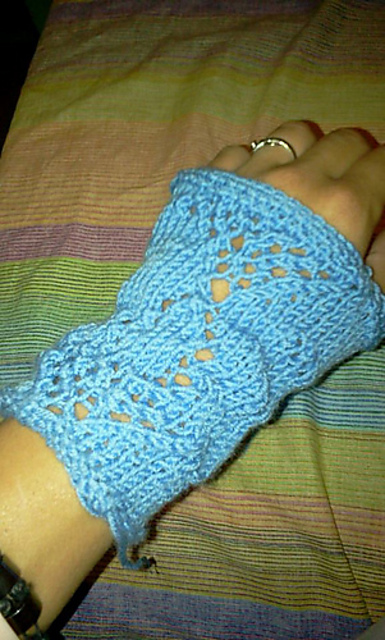 Crocus Mittens