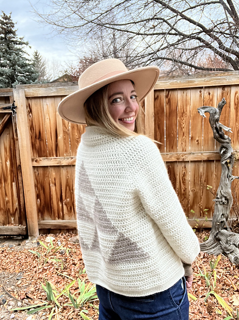 Wonderfluff Triangle Cardigan