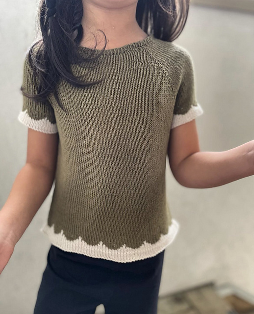 Viola Tee