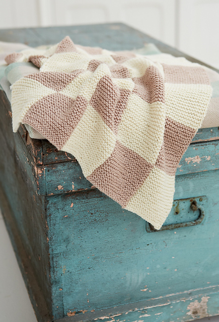 Garter stitch blanket