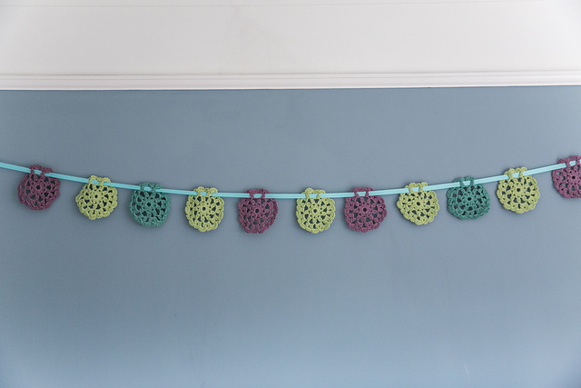Doily bunting
