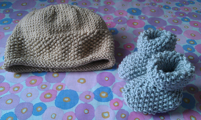 Baby hat and bootees