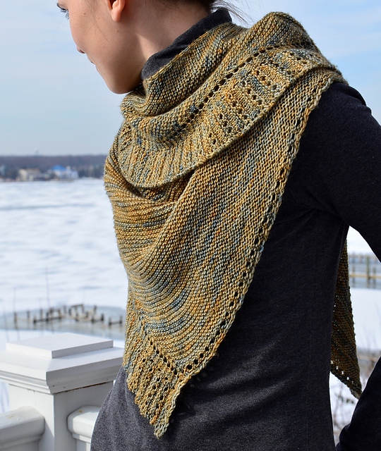 Rippling, a side to side knitted shawl