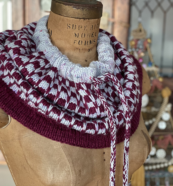 Two Color Cowl For Chris