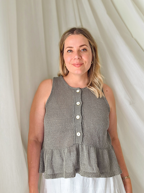 Ravelry: Lily vest pattern by Sari Nordlund