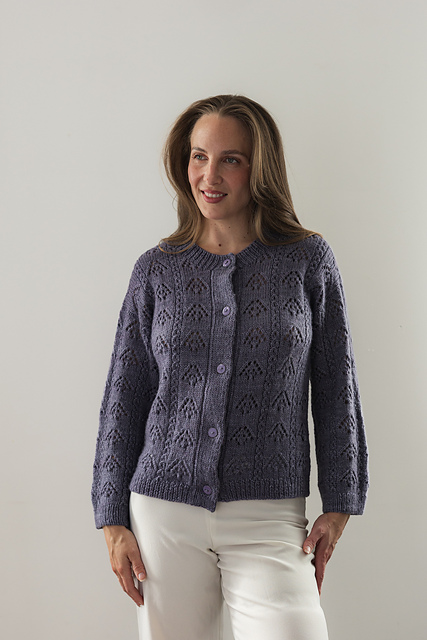 Ravelry: Daydreamer cardigan pattern by Sari Nordlund