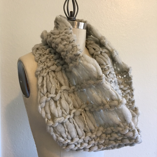 Fluffy Drop Cowl