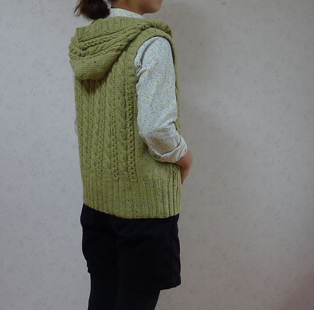 p.123 Hooded Vest