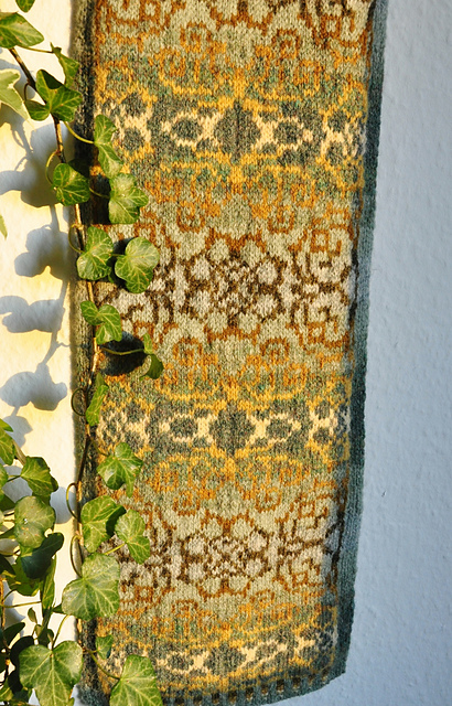 Autmn Leaves Scarf