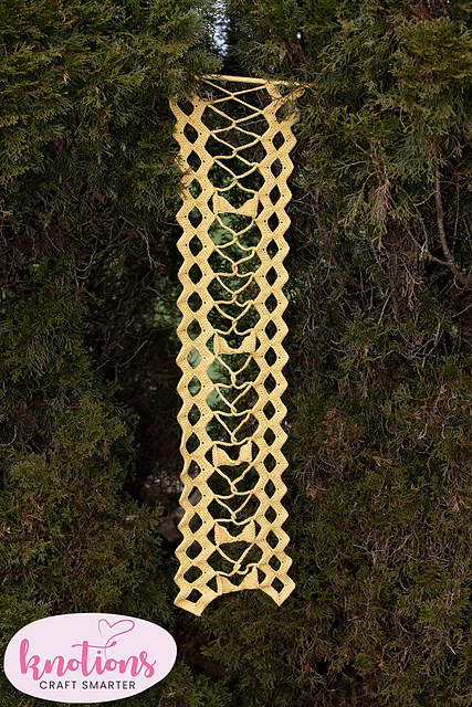 Chain Link Banner