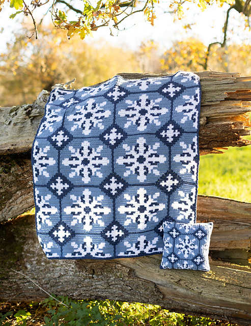 Snowed In Throw