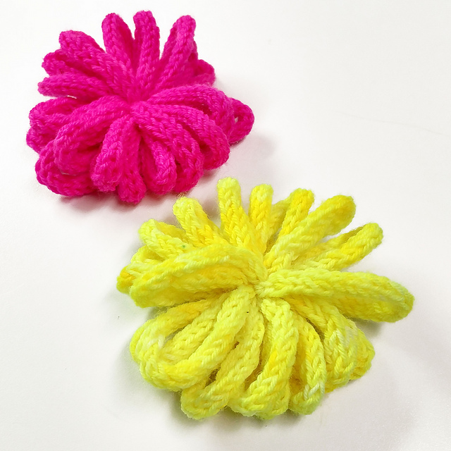loopy i-cord pom pom