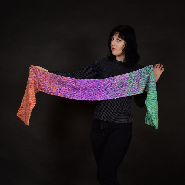 FADIENT scarf
