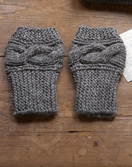 cable hand　warmers　ケーブルハンドウォーマー　