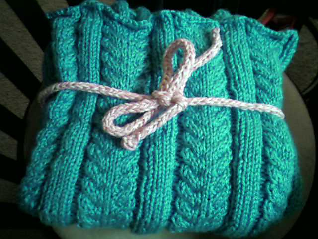 Cable Cot Blanket