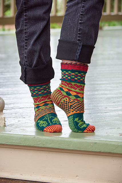 Going in Circles Socks