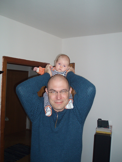 # 11 Patentpullover mit Reissverschluss