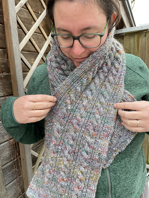 Torevco Scarf