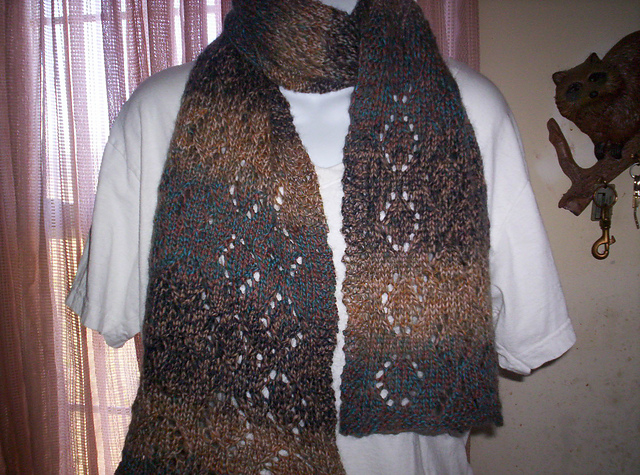 Simple Eyelet Diamonds Scarf