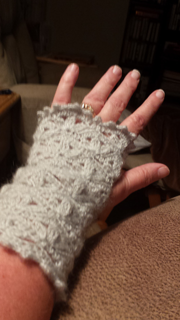 Irish Lace Fingerless Gloves