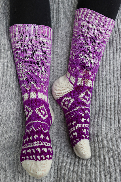 Gradient Purple Socks