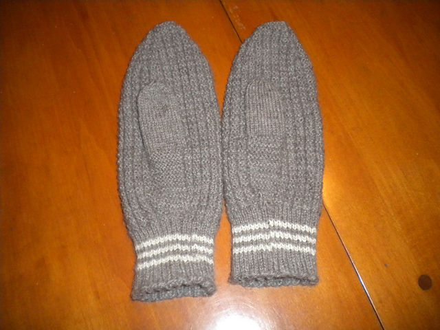 Lithuanian Ribby Knit Mittens