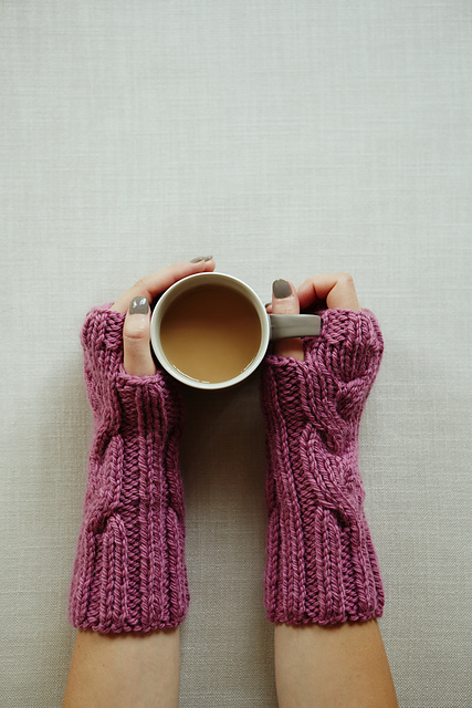 Cable and Rib Mitts
