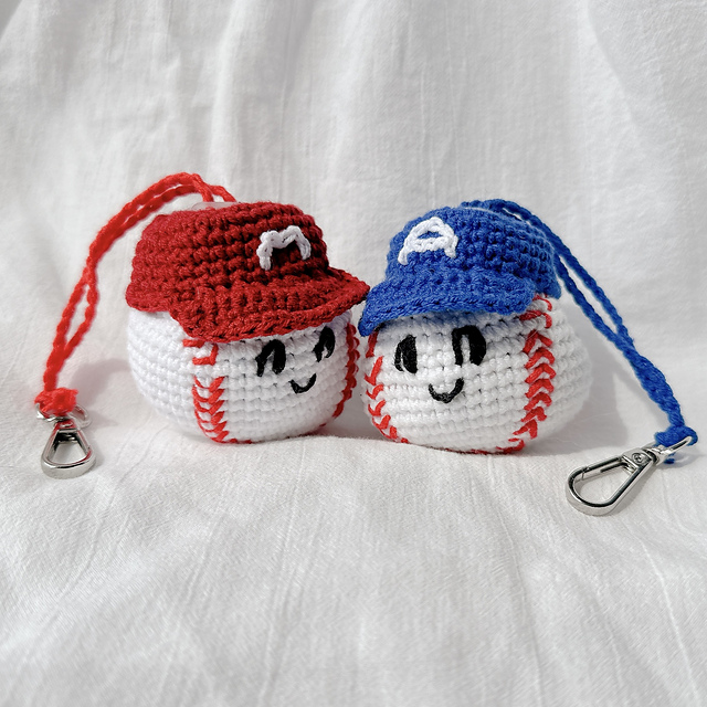 Dumpling Tumbler Bag Charm (Baseball)