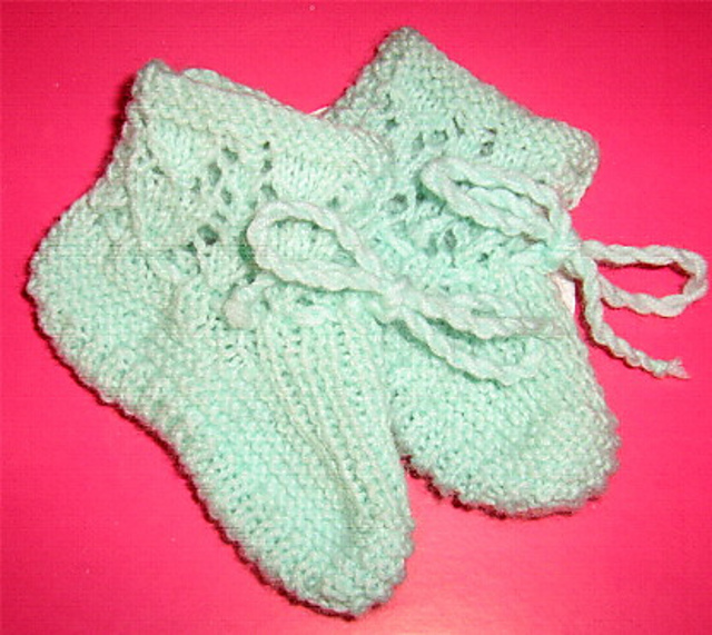 Snuggly Lace Bootees