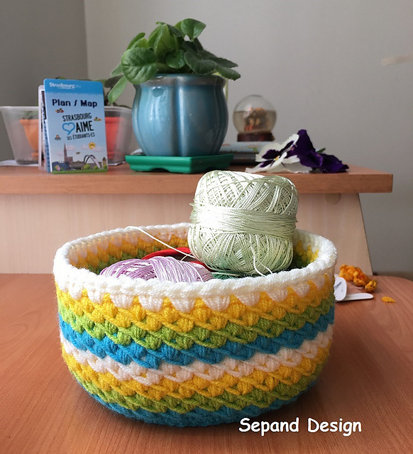 Oblique Basket colorful 14 cm