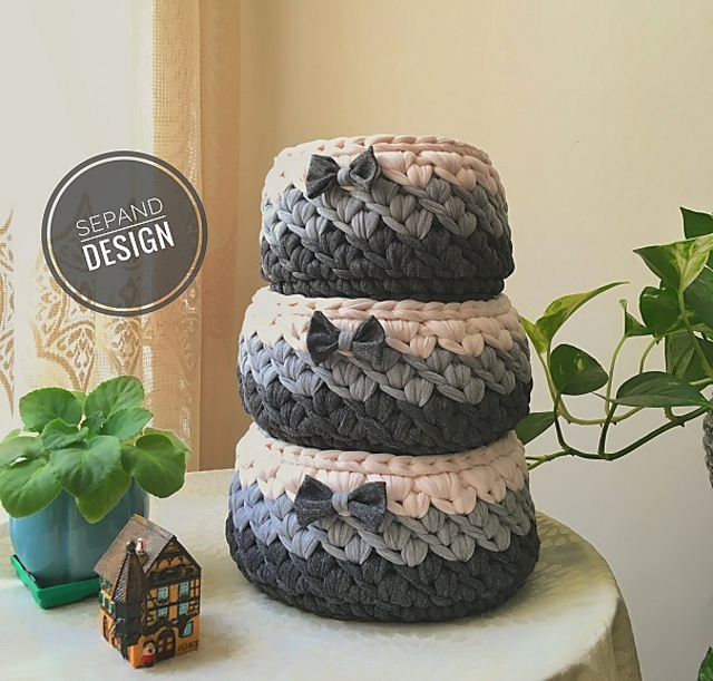 tshirt yarn basket grey