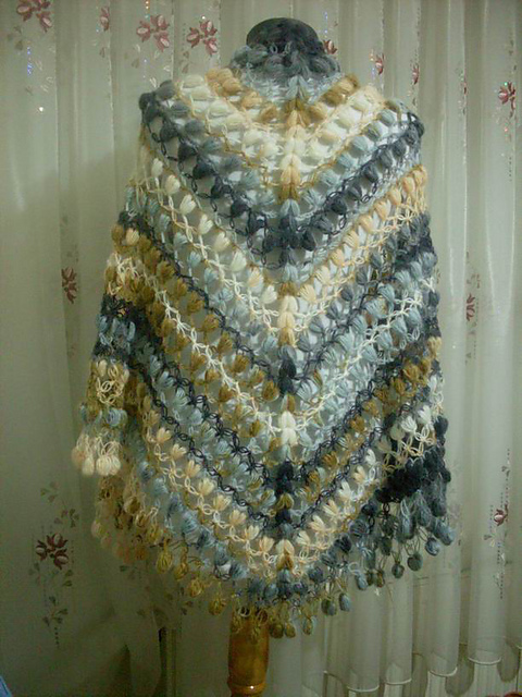 Shawl with Puff Stitch