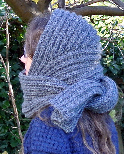 Hooded Brioche Scarf