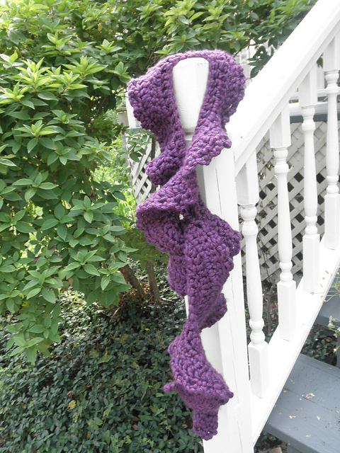 Fun Ruffle Scarf!